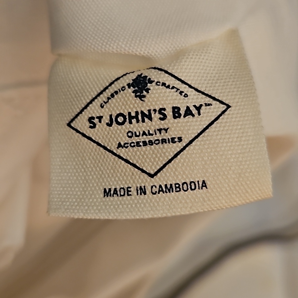 ST. JOHN'S BAY White Laura Faux Leather Crossbody Bag - Picture 12 of 14